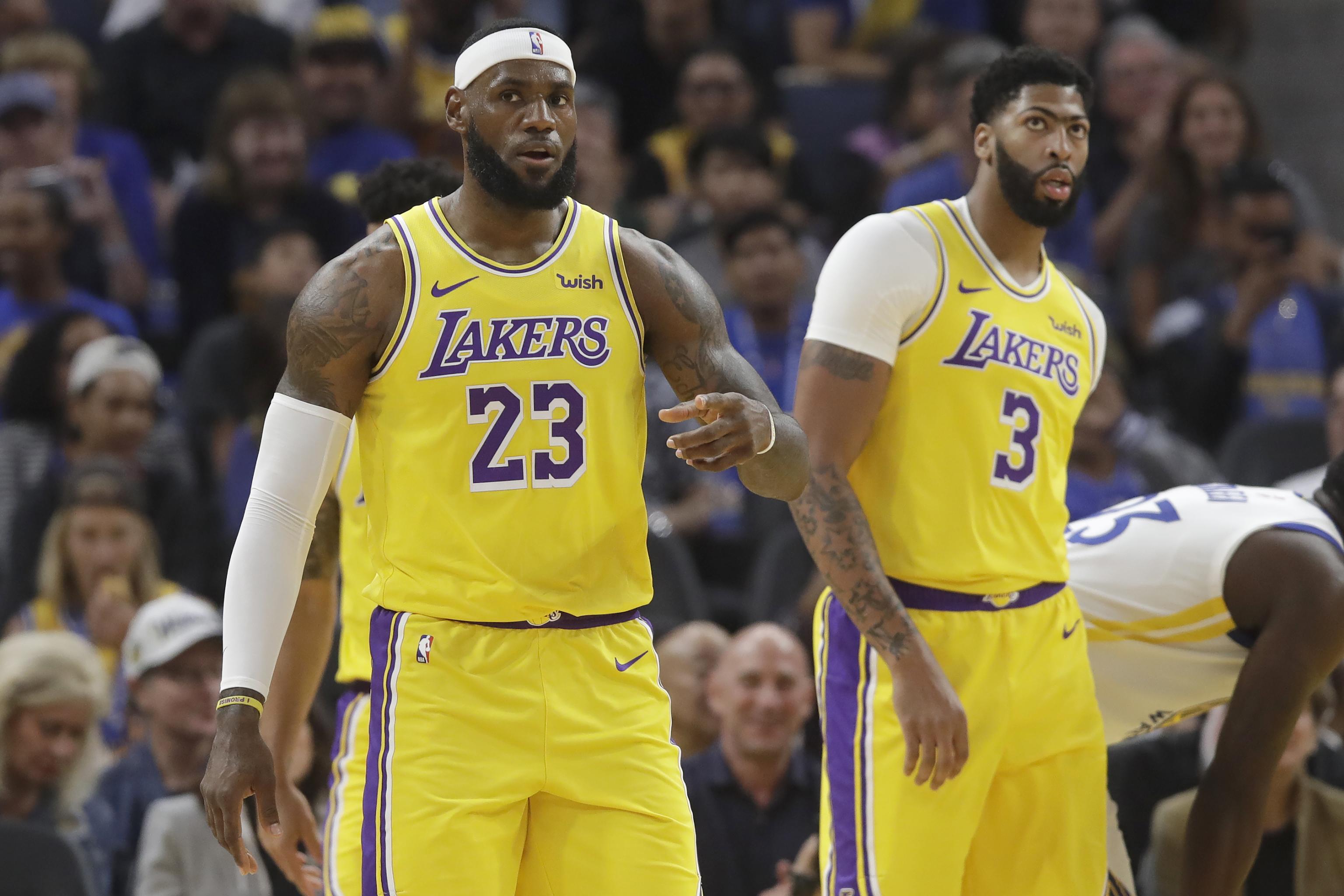 LeBron James' No. 23 Lakers Jersey Is Selling out