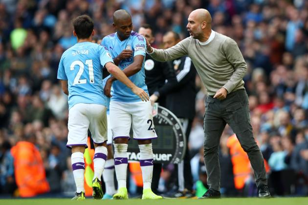 MANCHESTER, ENGLAND - OCTOBER 06: Pep Guardiola, Manager of Manchester City gives instructions as Fernandinho of Manchester City is given the captains armband during the Premier League match between Manchester City and Wolverhampton Wanderers at Etihad Stadium on October 06, 2019 in Manchester, United Kingdom. (Photo by Clive Brunskill/Getty Images)