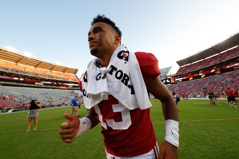 Tua Tagovailoas 4 Tds Lead No 1 Alabama To 47 28 Win Over