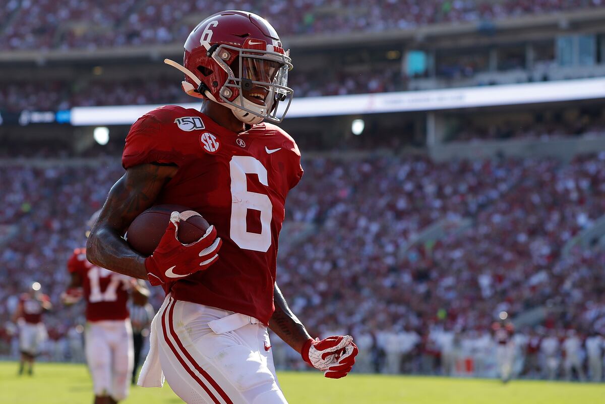 Alabama's DeVonta Smith to Miss 1st Half vs. Tennessee for ...
