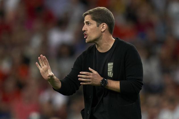 MADRID, SPAIN - JUNE 10: Roberto Moreno, Coach of Spain giving instructions during the UEFA Euro 2020 qualifier match between Spain and Sweden at Bernabeu on June 10, 2019 in Madrid, Spain. (Photo by Quality Sport Images/Getty Images)