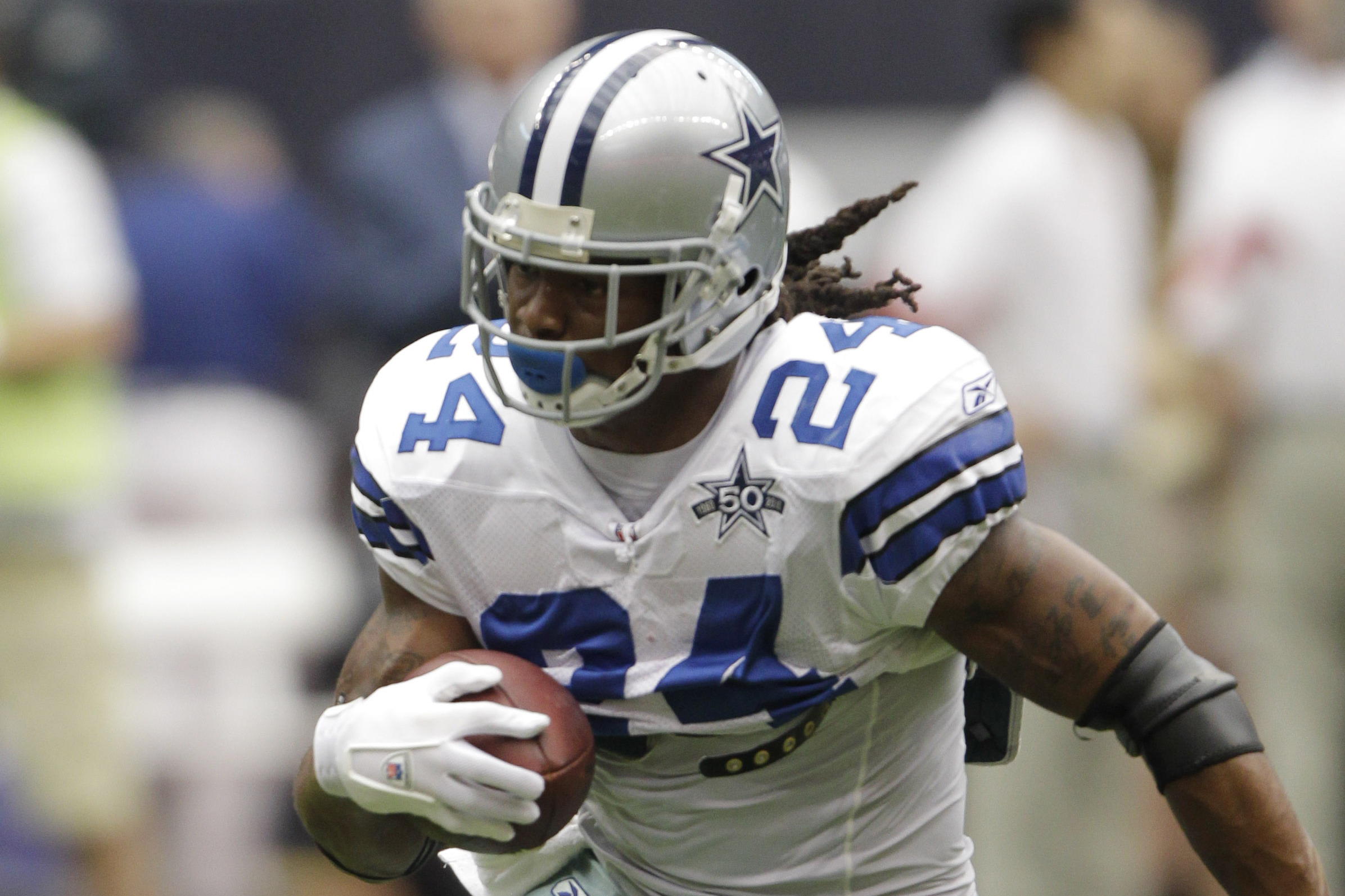 Ex-Cowboys running back Marion Barber facing up to two years in jail for  criminal mischief