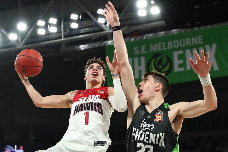 Lamelo Ball Flashes Skills In Illawarra Hawks Loss To Sem Phoenix