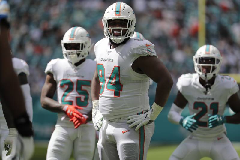 Dolphins Christian Wilkins Ejected For Throwing Punch On