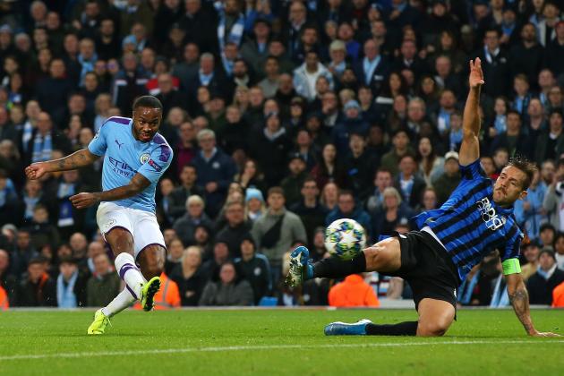 MANCHESTER, ENGLAND - OCTOBER 22:  Raheem Sterling of Manchester City scores his second goal during the UEFA Champions League group C match between Manchester City and Atalanta at Etihad Stadium on October 22, 2019 in Manchester, United Kingdom. (Photo by Alex Livesey - Danehouse/Getty Images)
