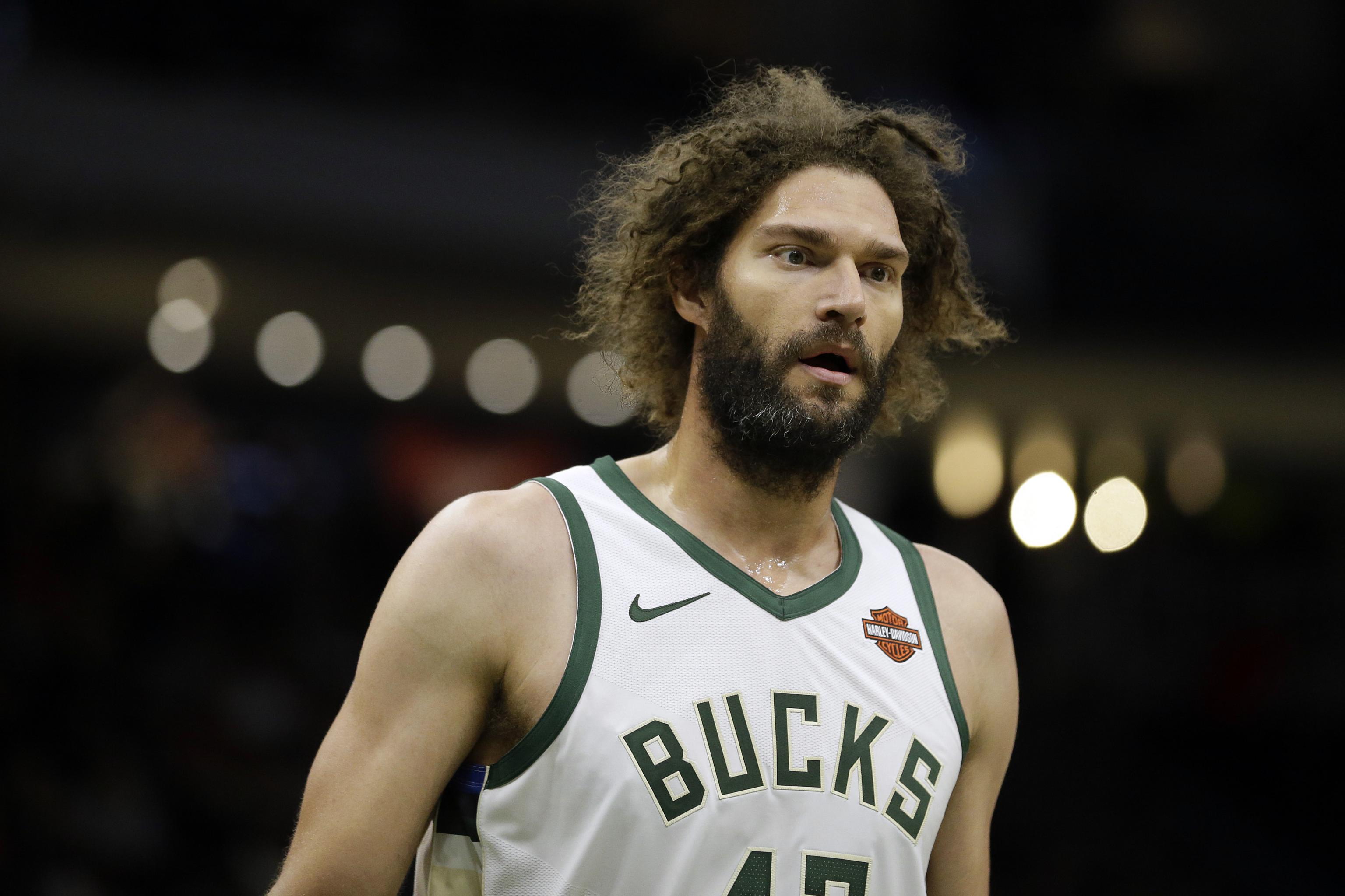 Bucks Robin Lopez Unknowingly Bought Stolen Vintage Disney World Items Bleacher Report Latest News Videos And Highlights