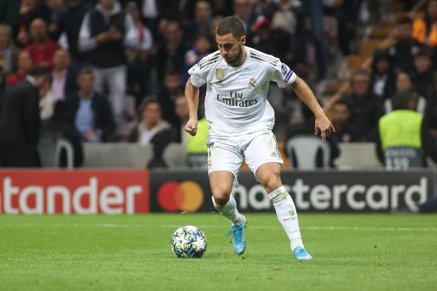 ISTANBUL, TURKEY - OCTOBER 22: Eden Hazard of Real Madrid controls the ball during the UEFA Champions League group A match between Galatasaray and Real Madrid at Turk Telekom Arena on October 22, 2019 in Istanbul, Turkey. (Photo by TF-Images/Getty Images)