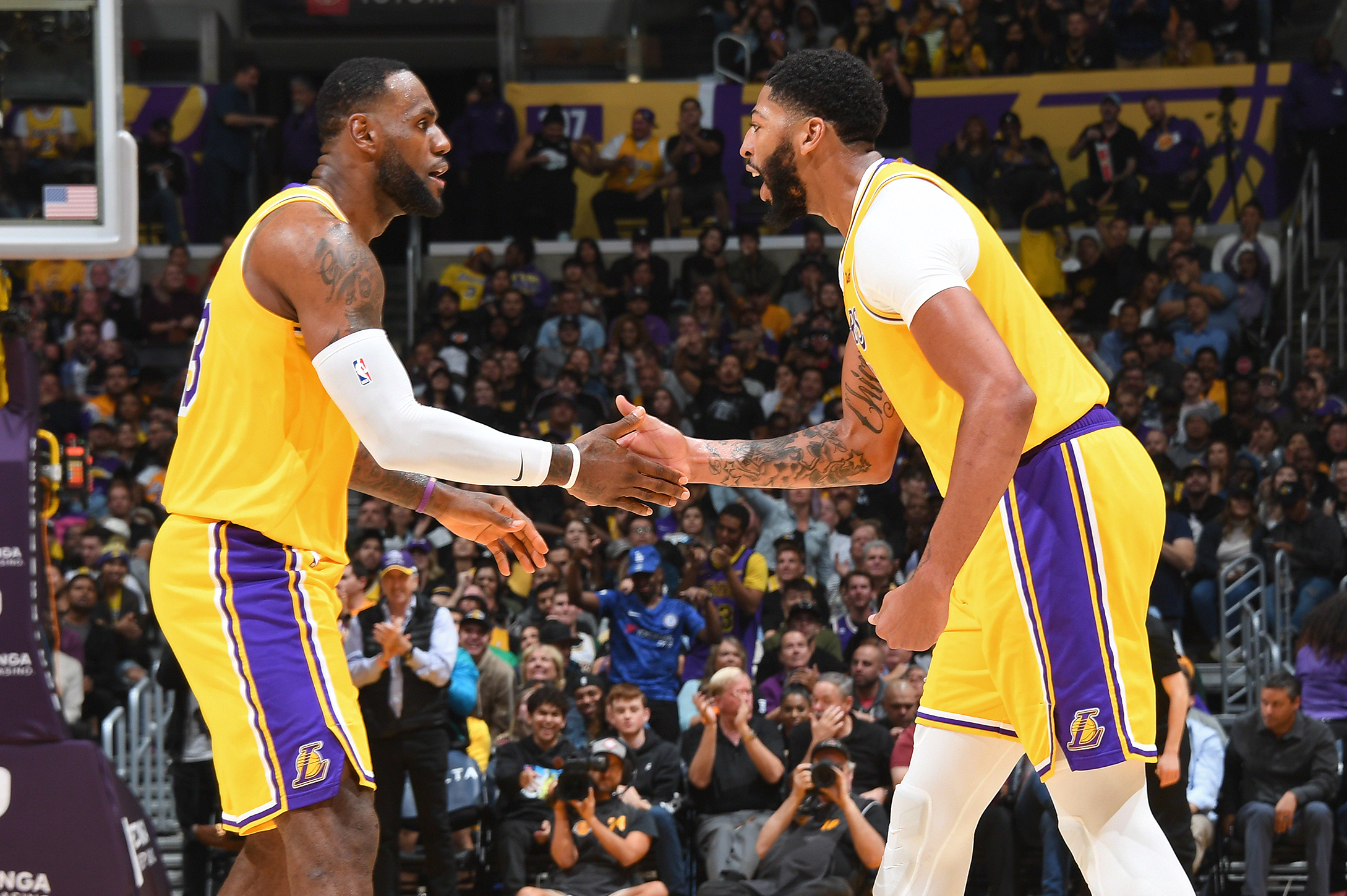 Lebron James Has Passed The Los Angeles Lakers Torch To Anthony Davis Bleacher Report Latest News Videos And Highlights