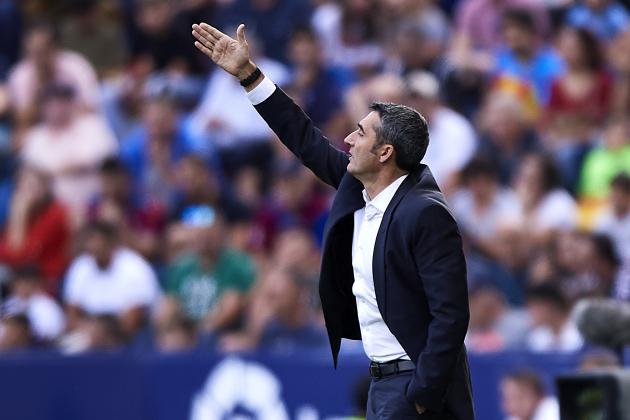 VALENCIA, SPAIN - NOVEMBER 02: Ernesto Valverde, head coach of FC Barcelona reacts during the Liga match between Levante UD  and FC Barcelona at Ciutat de Valencia on November 02, 2019 in Valencia, Spain. (Photo by Quality Sport Images/Getty Images)