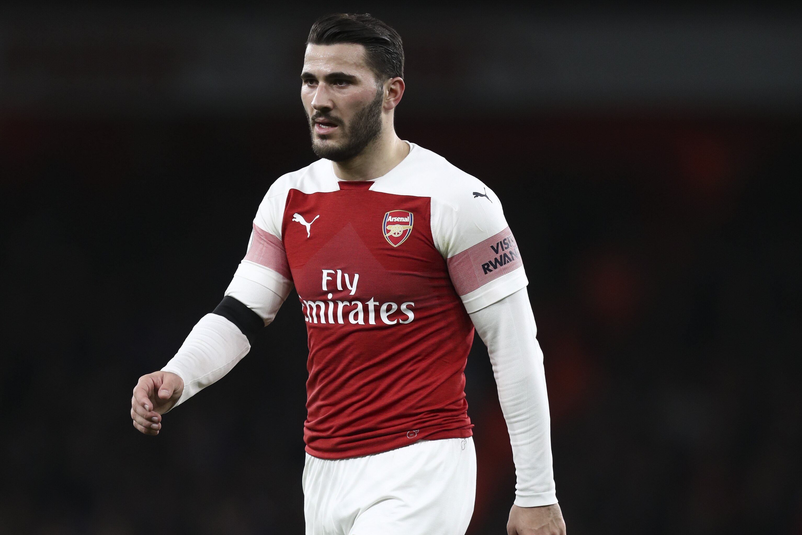 new video shows arsenal s sead kolasinac facing armed robbery attempt bleacher report latest news videos and highlights