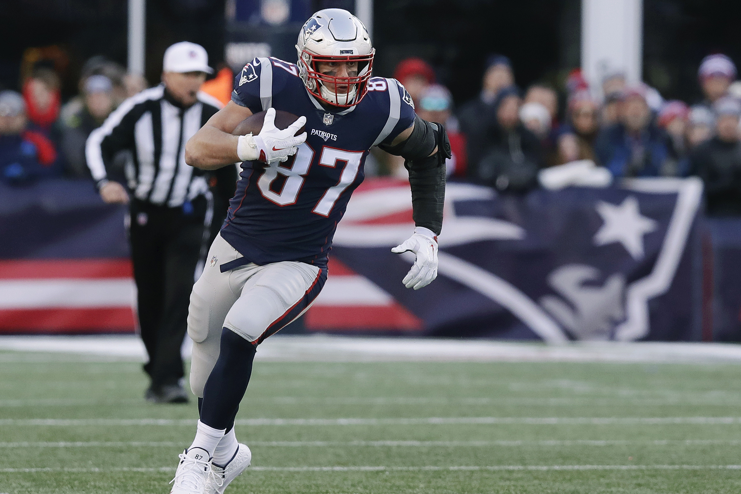 Patriots: Rob Gronkowski's NFL return motivated by chance to play  'somewhere else'