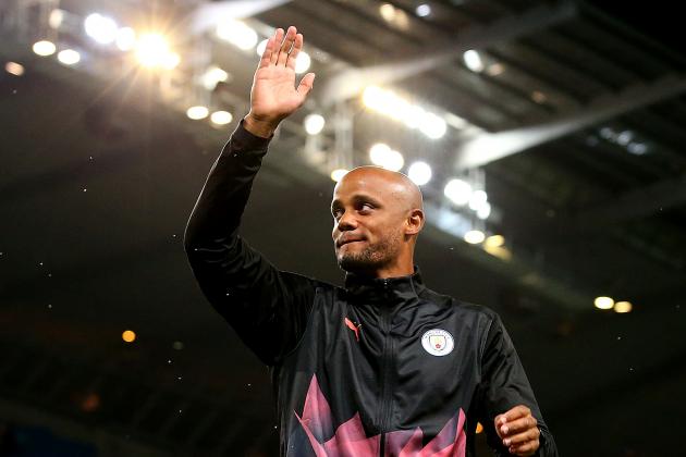 MANCHESTER, ENGLAND - SEPTEMBER 11:   Vincent Kompany of Manchester City acknowledges the crowd after the Vincent Kompany testimonial match between Manchester City Legends v Premier League All-Stars XI at Etihad Stadium on September 11, 2019 in Manchester, England. (Photo by Alex Livesey/Getty Images)