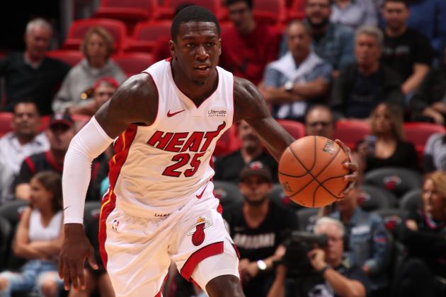 MIAMI, FL - NOVEMBER 12: Kendrick Nunn #25 of the Miami Heat handles the ball against the Detroit Pistons on November 12, 2019 at American Airlines Arena in Miami, Florida. NOTE TO USER: User expressly acknowledges and agrees that, by downloading and or using this Photograph, user is consenting to the terms and conditions of the Getty Images License Agreement. Mandatory Copyright Notice: Copyright 2019 NBAE (Photo by Issac Baldizon/NBAE via Getty Images)