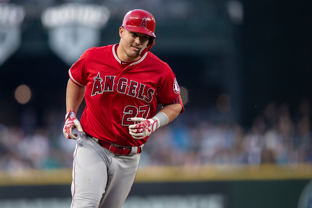 spikes mike trout 2019