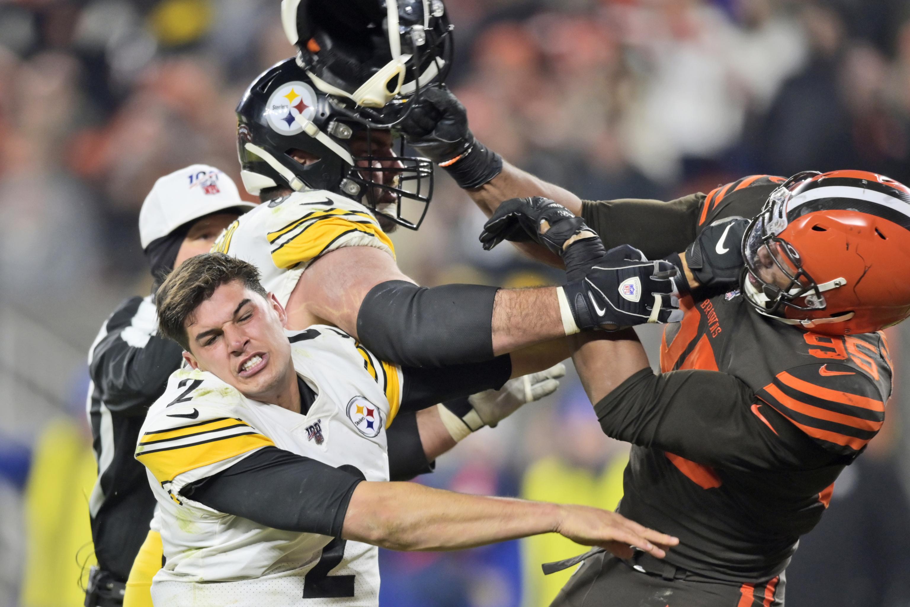 Browns, Baker Mayfield Stun Steelers In NFL Wild-card