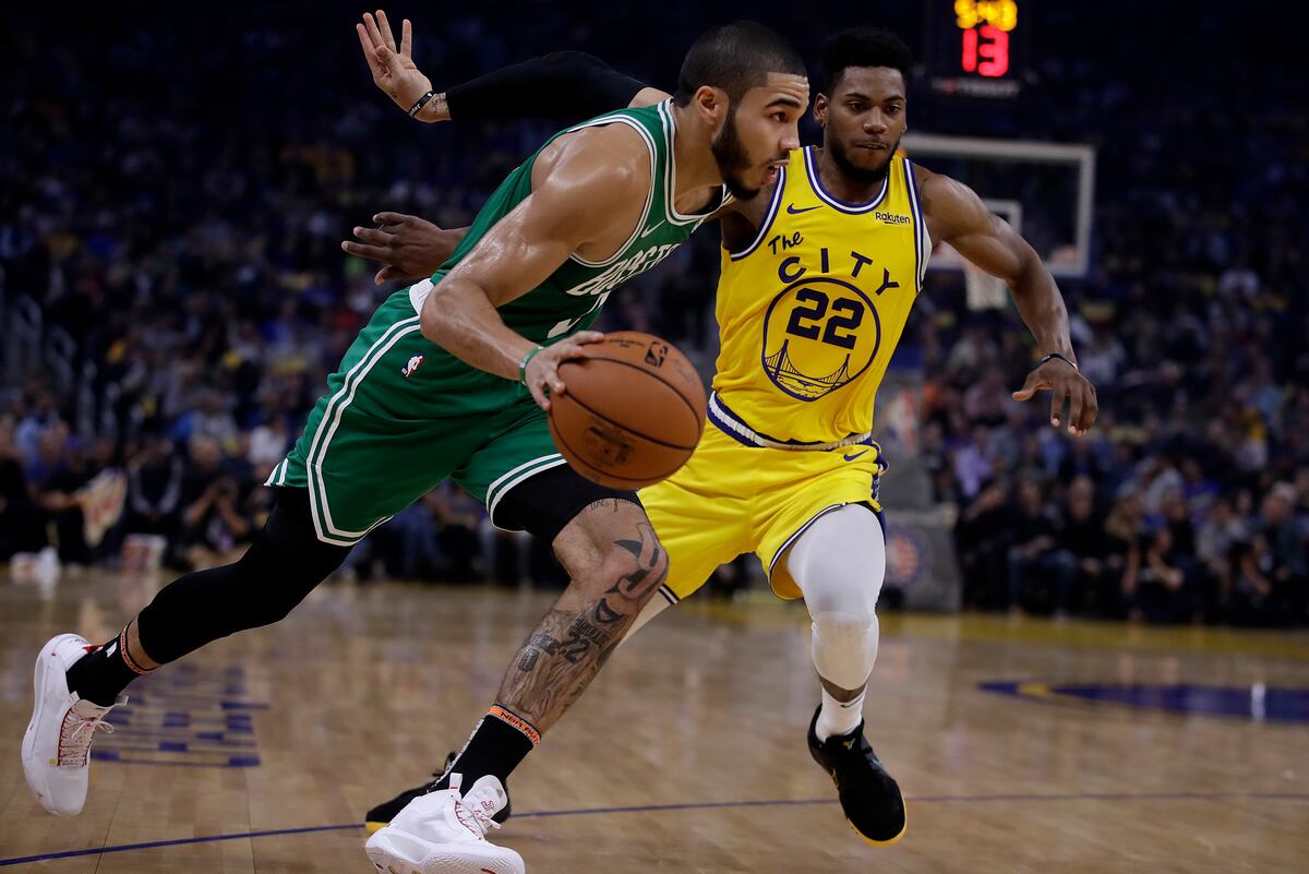 Jayson Tatum, Celtics Improve to 10-1 with Thrilling Road Win over