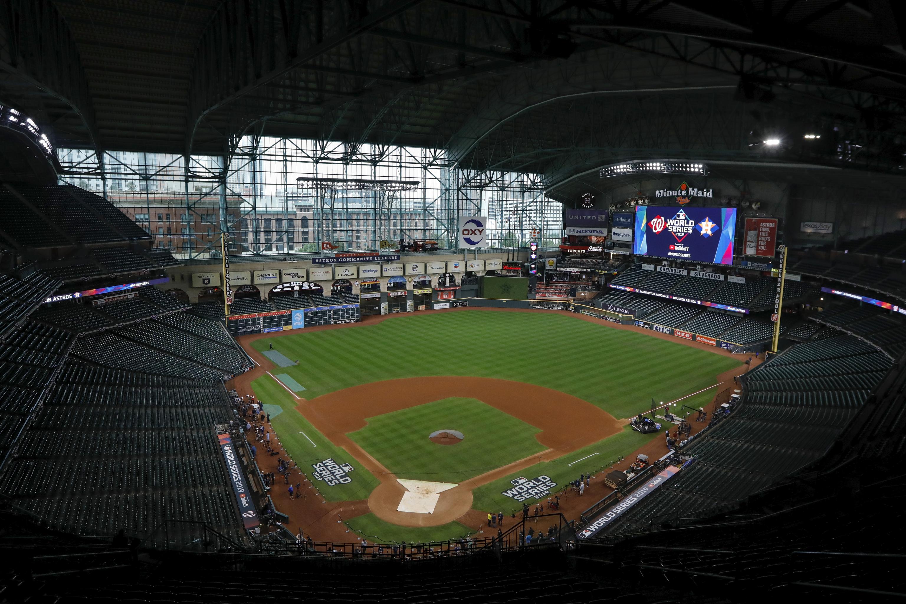 Datapath & Watchfire: A Grand Slam for Houston Astros' Stadium Store -  Commercial Integrator