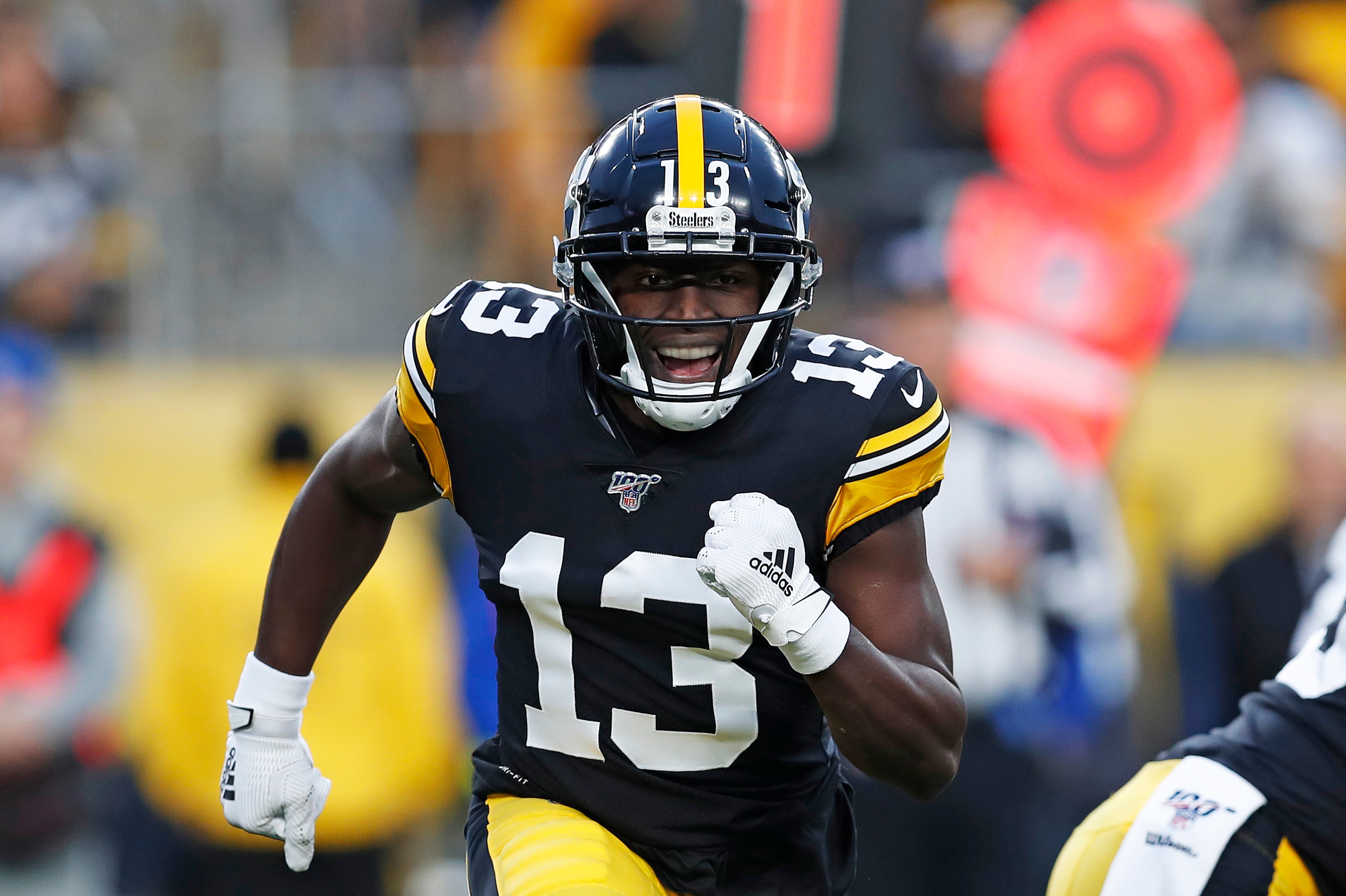 juju smith schuster gloves