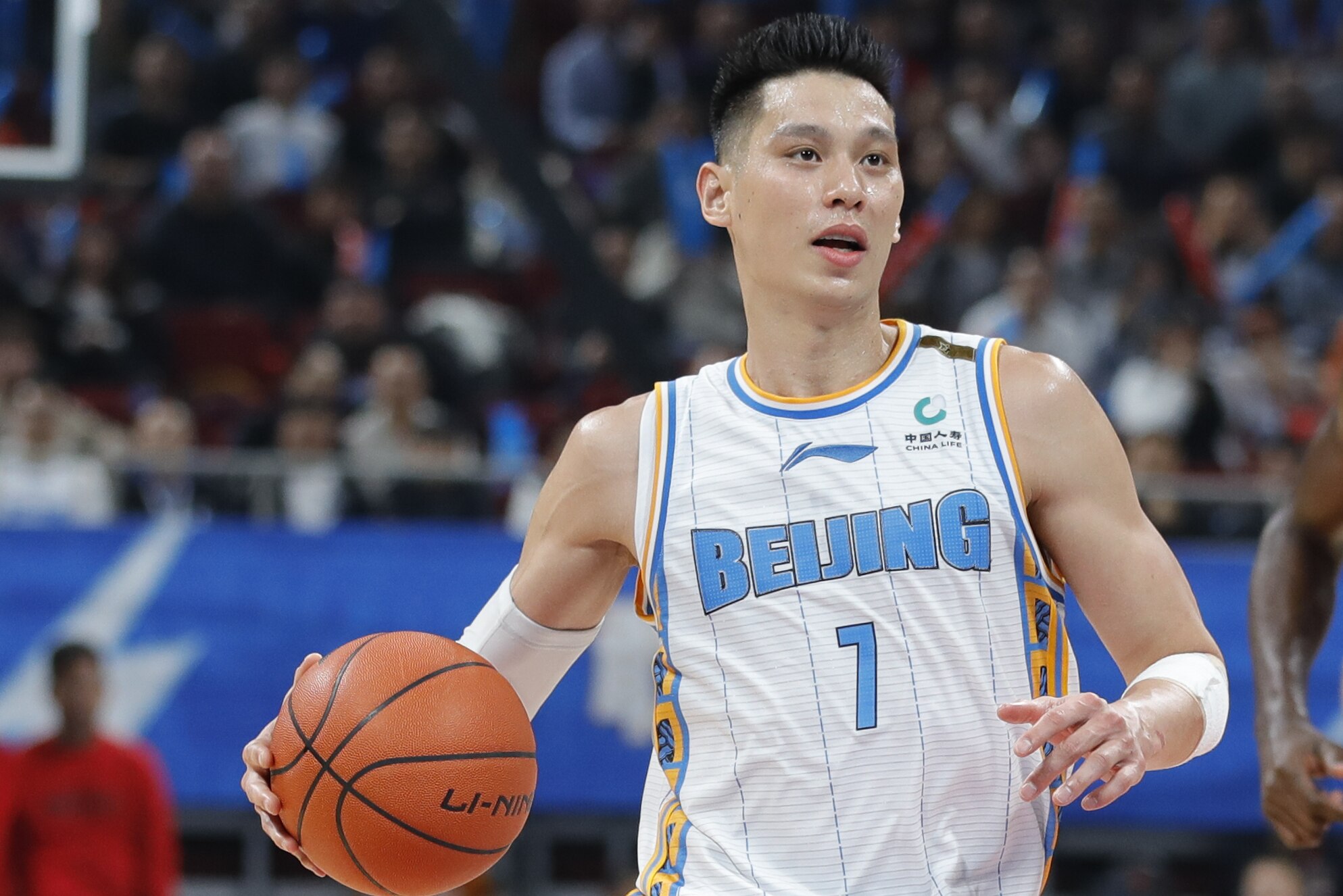 Jeremy Lin Drops 16 Points As Beijing Ducks Top Beijing Royal
