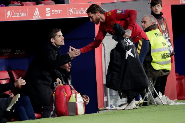 , SPAIN - NOVEMBER 18: (L-R) Caoch Roberto Moreno of Spain, Sergio Ramos of Spain during the EURO Qualifier match between Spain v Romania at the Wanda Metropolitano stadium on November 18, 2019 (Photo by David S. Bustamante/Soccrates/Getty Images)