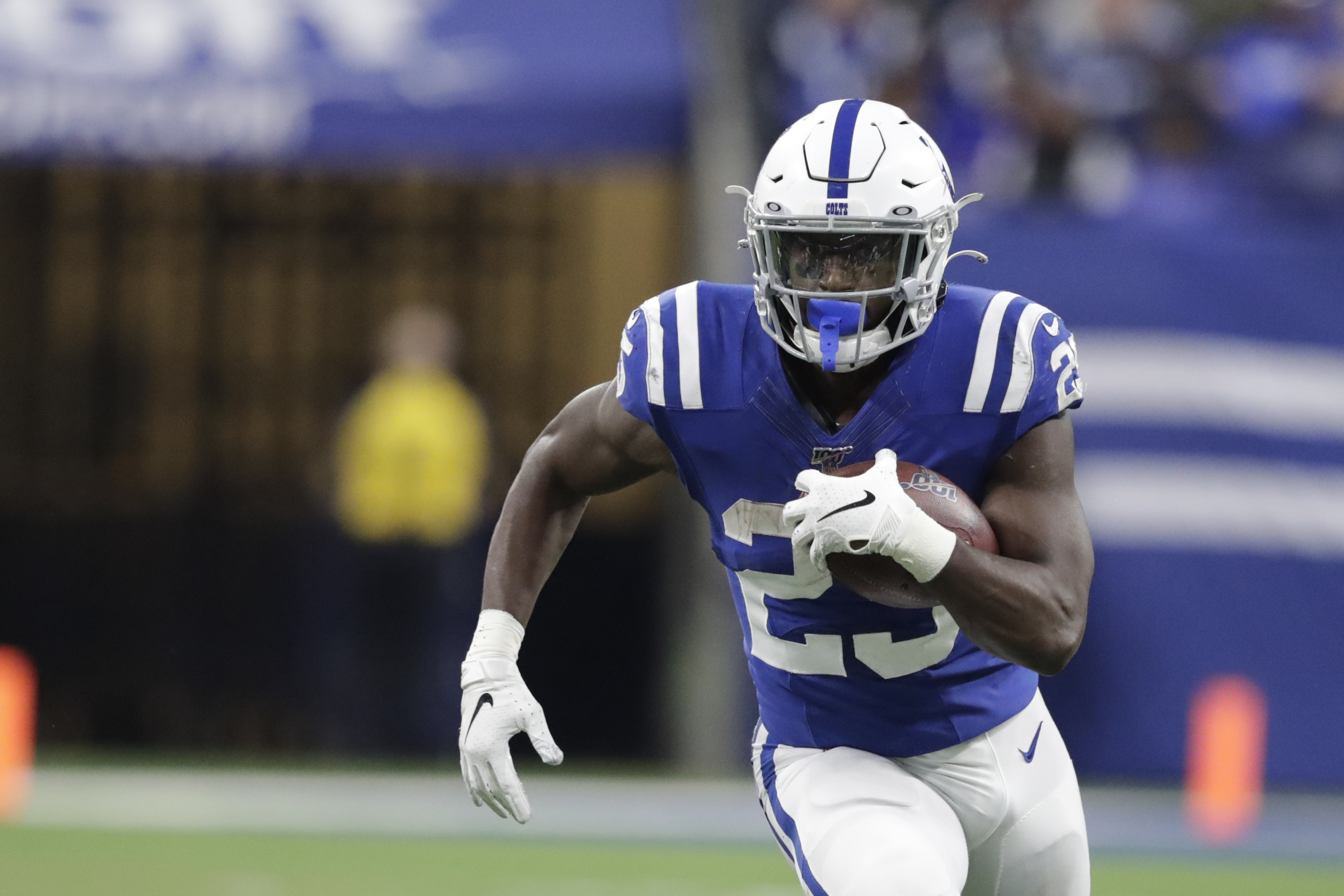 RB Marlon Mack out for year after Achilles injury, Cards sign Scott