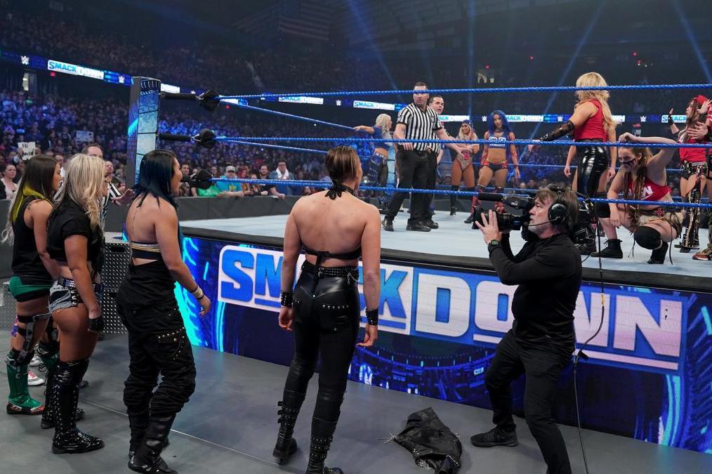 Wwe Smackdown Results Winners Grades Reaction And Highlights From November 22 Bleacher Report Latest News Videos And Highlights