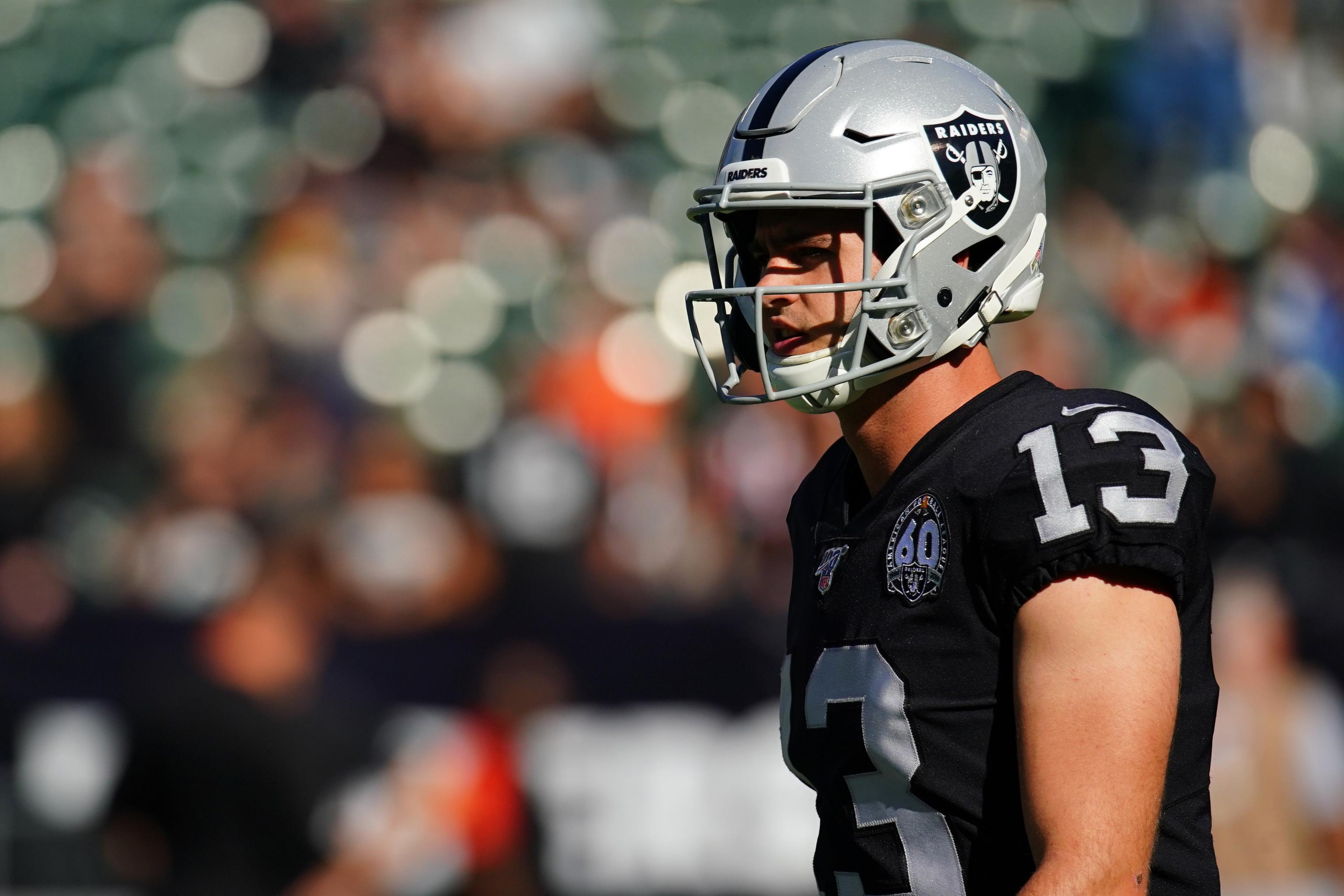 Raiders expect Hunter Renfrow to miss substantial time with rib injury