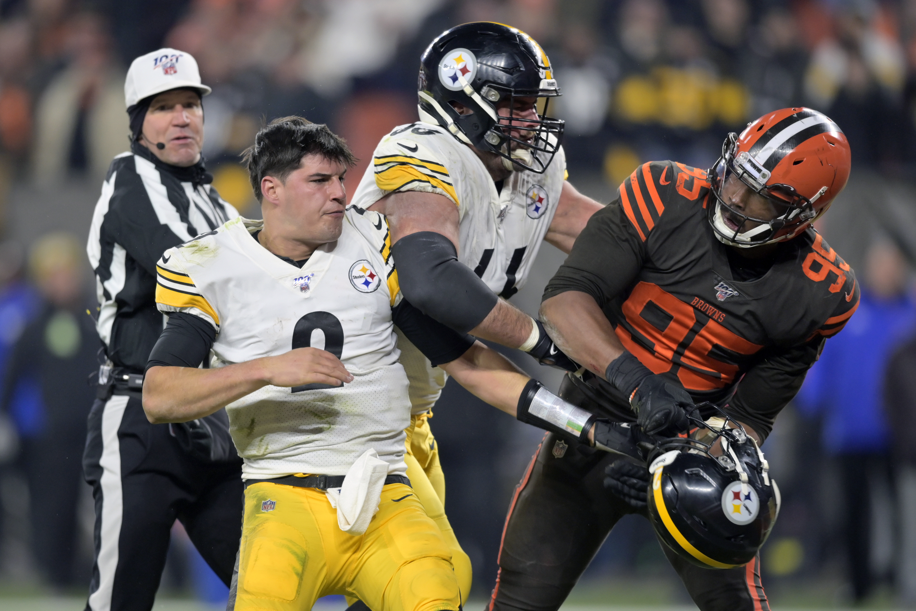 Browns' Larry Ogunjobi: Myles Garrett Revealed Racial Slur Right After Game, News, Scores, Highlights, Stats, and Rumors