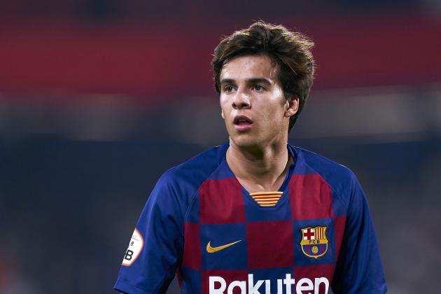 BARCELONA, SPAIN - OCTOBER 27: Riqui Puig of FC Barcelona B looks on during the Liga Segunda Division B at Estadi Johan Cruyff on October 27, 2019 in Barcelona, Spain. (Photo by Quality Sport Images/Getty Images)