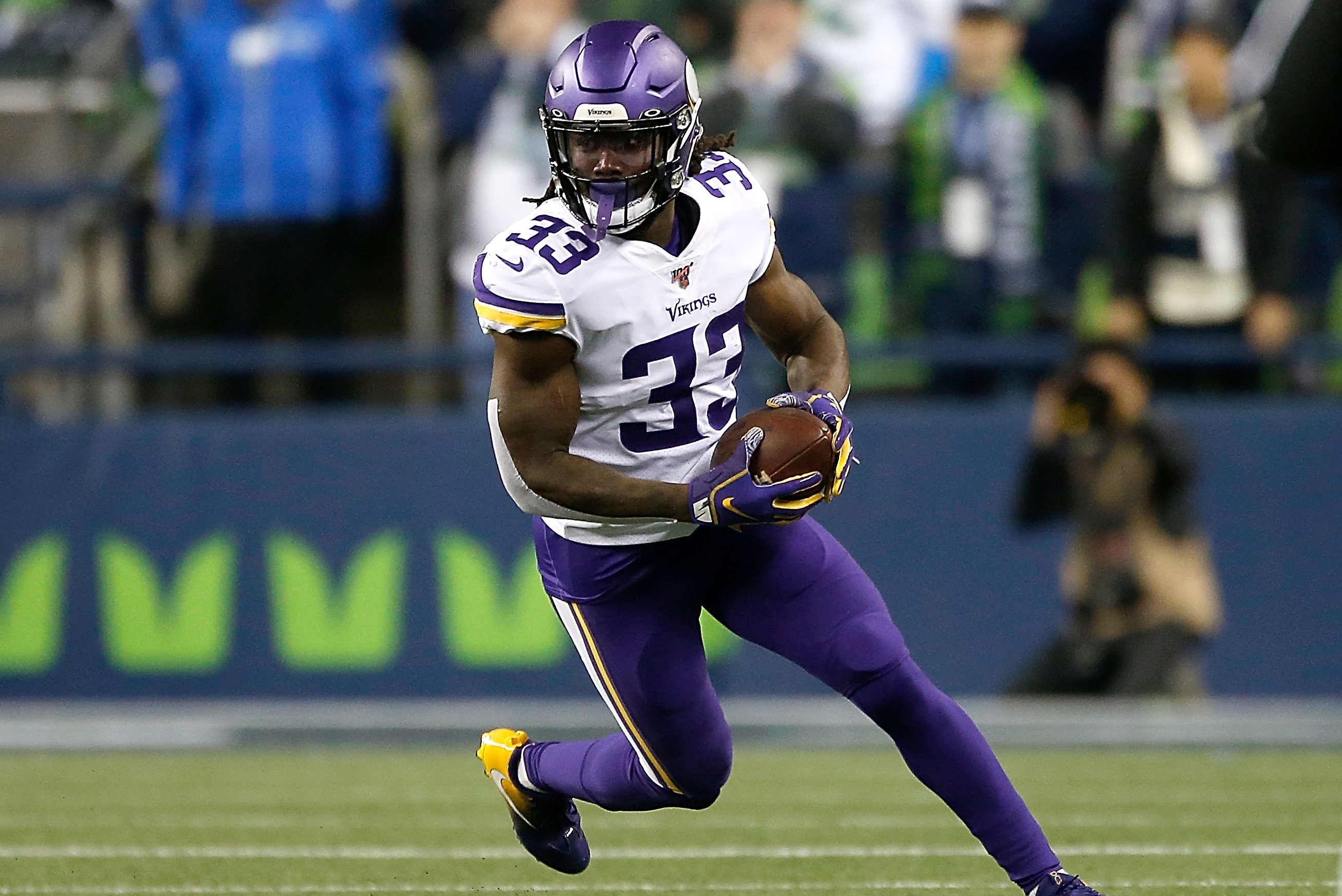 Vikings' Dalvin Cook exits win against Lions with shoulder injury