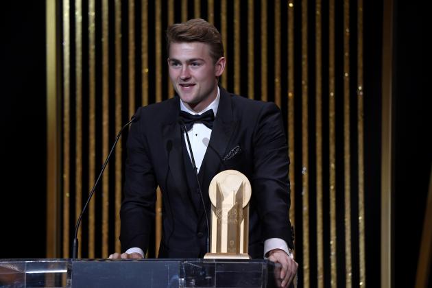 PARIS, FRANCE - DECEMBER 02: Matthijs de Ligt is awarded with the Kopa Trophy during the Ballon D'Or Ceremony at Theatre Du Chatelet on December 02, 2019 in Paris, France. (Photo by Kristy Sparow/Getty Images)
