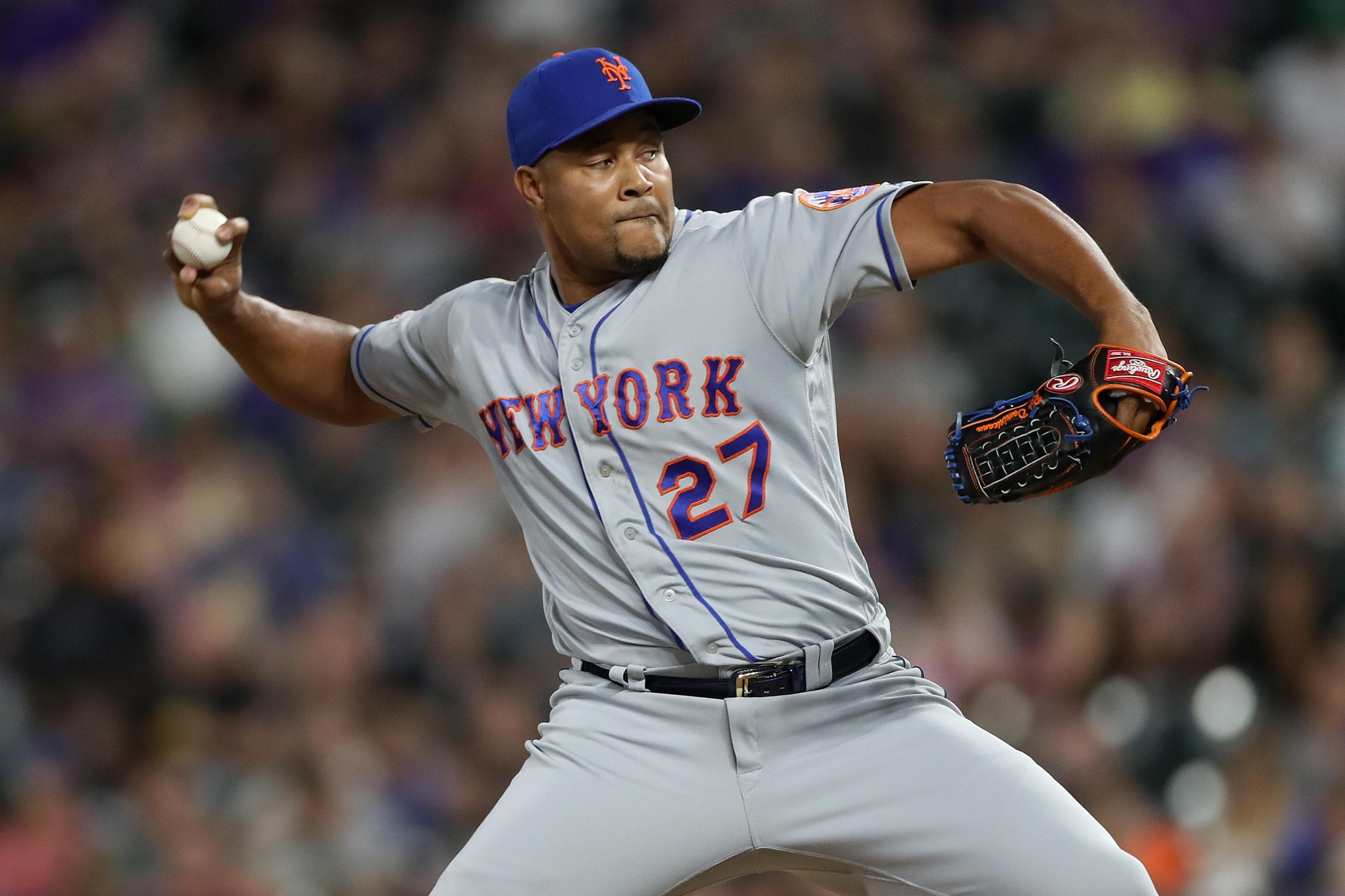 New York Mets news: Team could package Dom Smith to dump salary