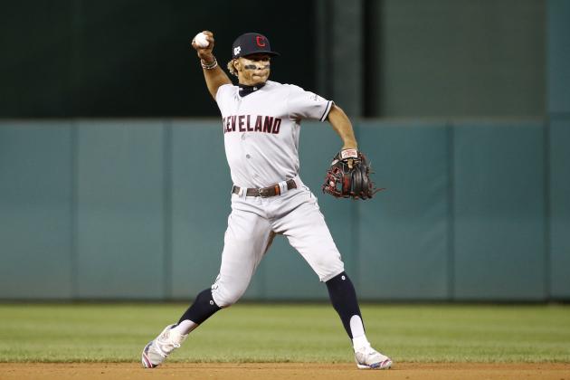 Cleveland Indians shortstop Francisco Lindor fields a ground ball during a baseball game against the Washington Nationals, Friday, Sept. 27, 2019, in Washington. (AP Photo/Patrick Semansky)