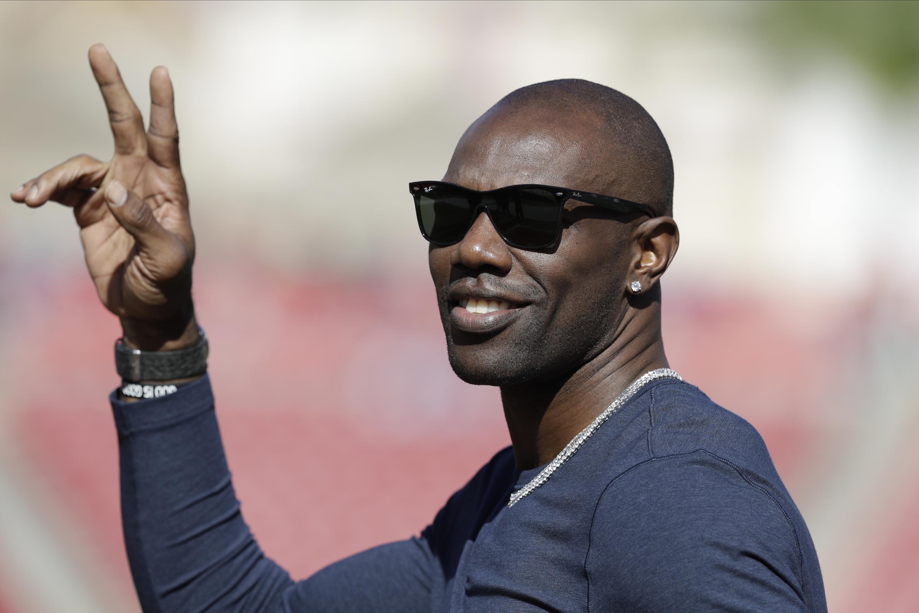 Terrell Owens Calls for Cowboys to Fire Jason Garrett After Loss