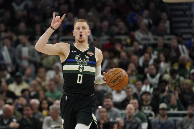 Milwaukee Bucks' Donte DiVincenzo dribbles during the second half of an NBA basketball game against the Los Angeles Clippers Friday, Dec. 6, 2019, in Milwaukee. (AP Photo/Morry Gash)