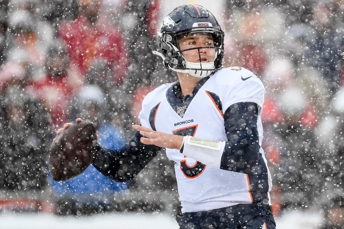 Fantasy Football Week 16 Cheat Sheet: Deep Sleepers to ...