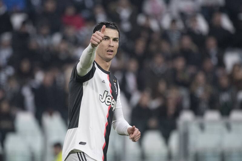 Cristiano Ronaldo Says Knee Problems Are Gone Talks