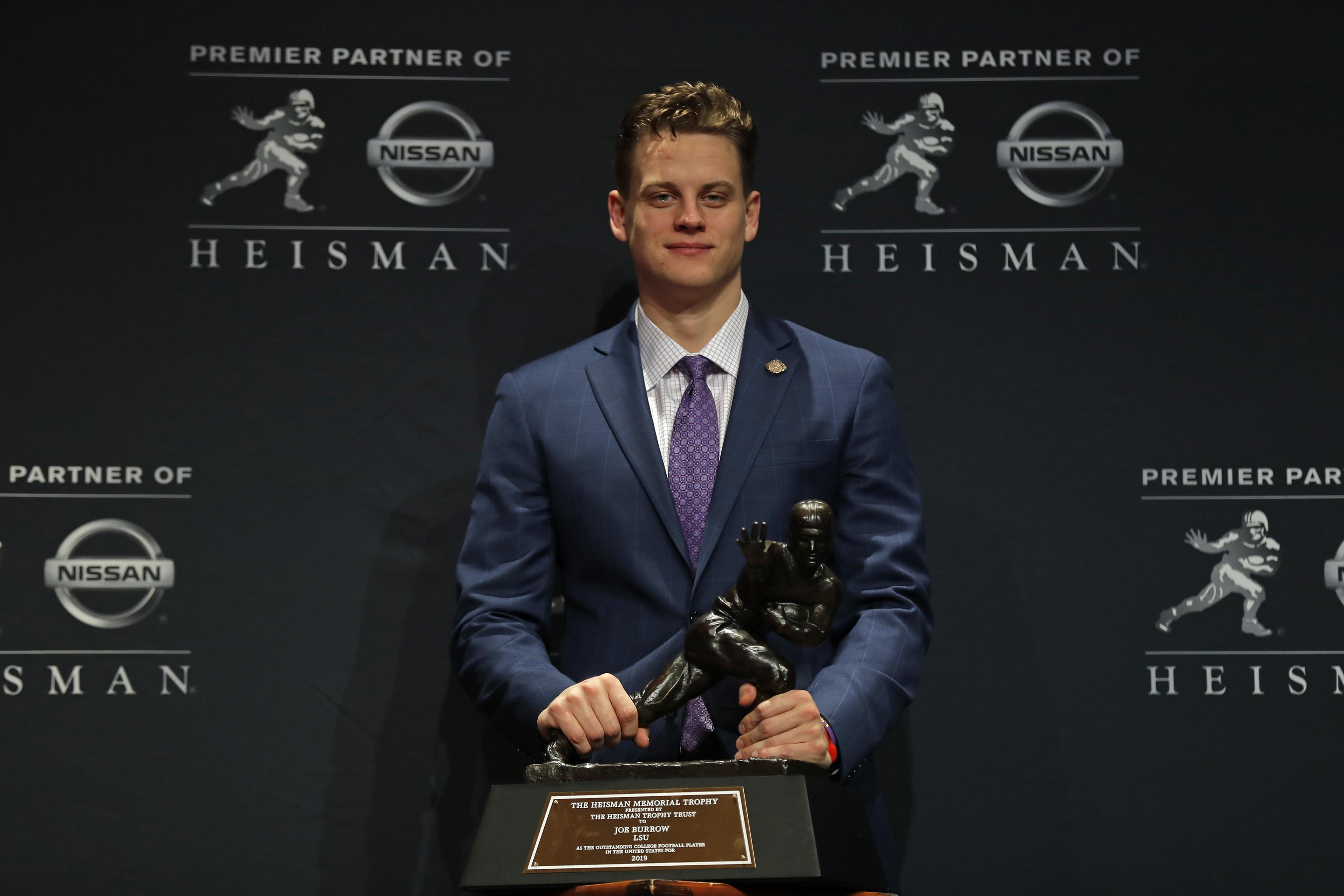 The 12 LSU Sports Events of the Decade: #1 Joe Burrow wins the Heisman -  And The Valley Shook