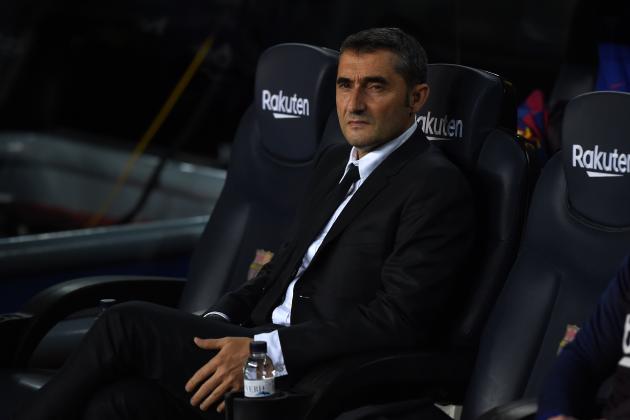 BARCELONA, SPAIN - DECEMBER 18:  Ernesto Valverde, Manager of Barcelona looks on during the Liga match between FC Barcelona and Real Madrid CF at Camp Nou on December 18, 2019 in Barcelona, Spain. (Photo by Alex Caparros/Getty Images)