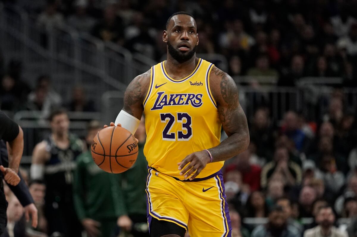 Lakers' LeBron James out vs. Thunder Due to Illness | Bleacher Report | Latest News, Videos and ...
