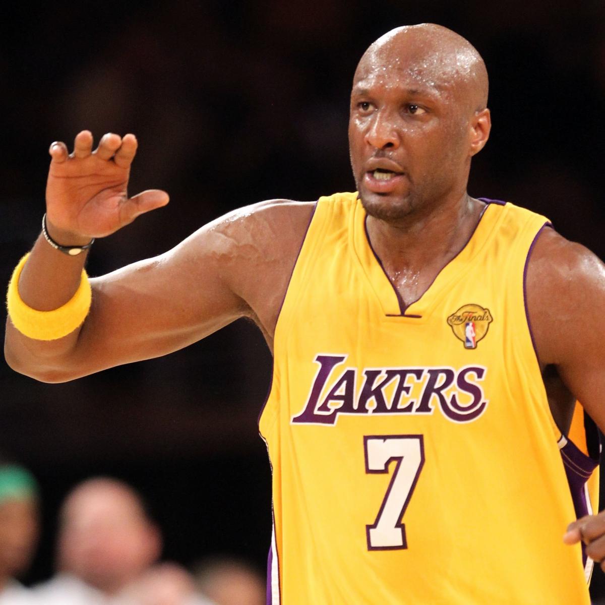 Lamar Odom pawned his championship rings. Now they're on auction