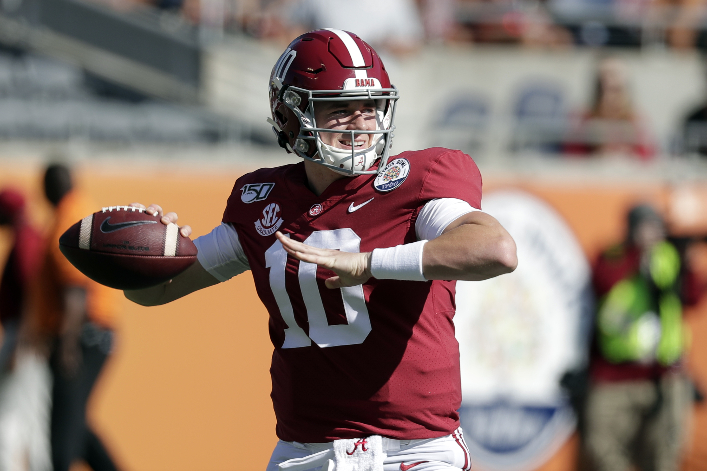 Jeudy and Jones lead Tide past Michigan in Citrus Bowl, 35-16