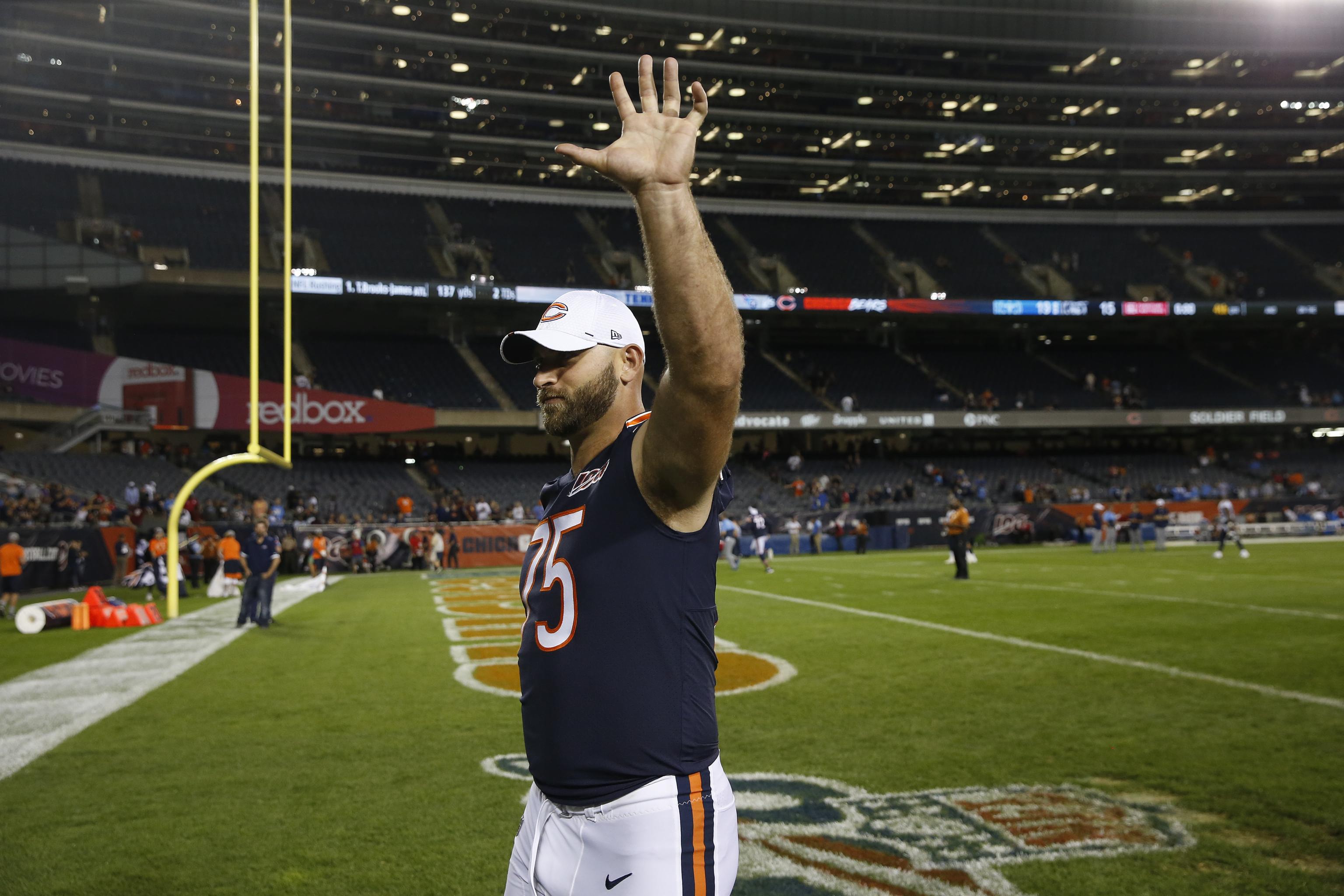 29-year-old Kyle Long is currently Chicago Bears oldest player