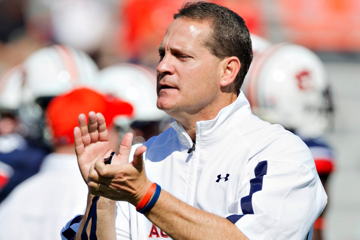 Ex-Auburn HC Gene Chizik Reportedly Interviewed for Mississippi State