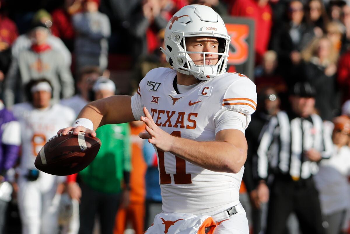 Texas QB Sam Ehlinger to Return for Senior Season, Forgo 2020 NFL Draft | Bleacher Report ...