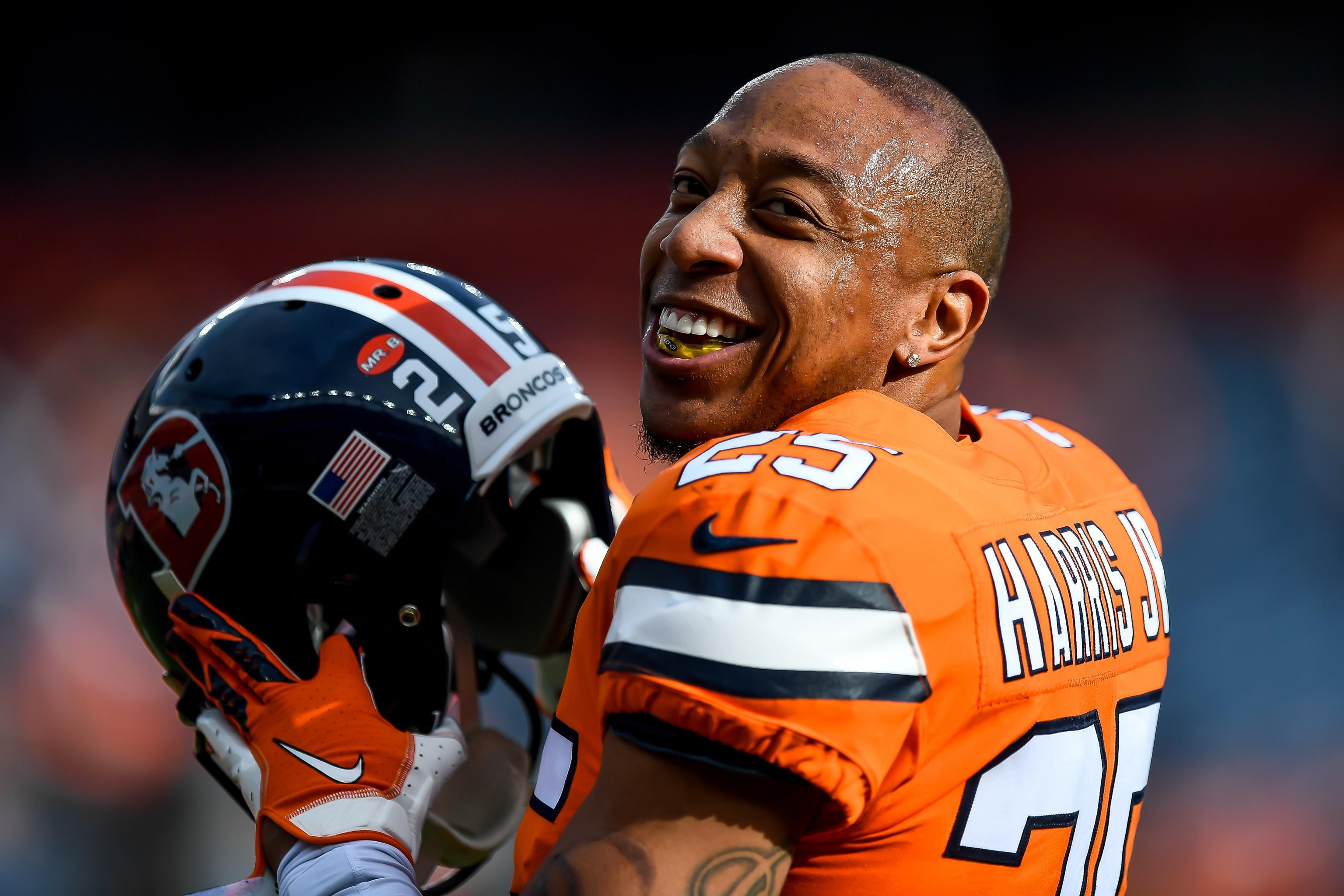 Chris Harris: Denver Broncos re-sign Pro Bowl cornerback