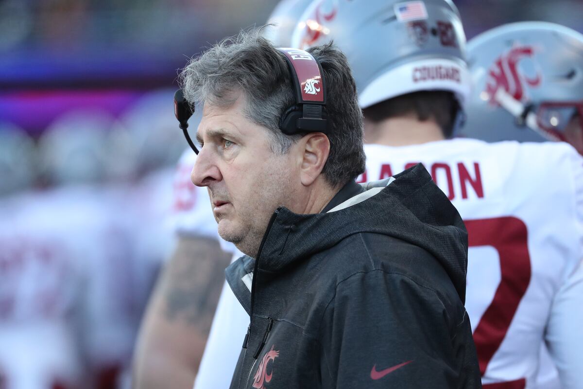 Report Mike Leach Hired By Msu Due Partly To Positive Social Media Reaction Bleacher Report Latest News Videos And Highlights