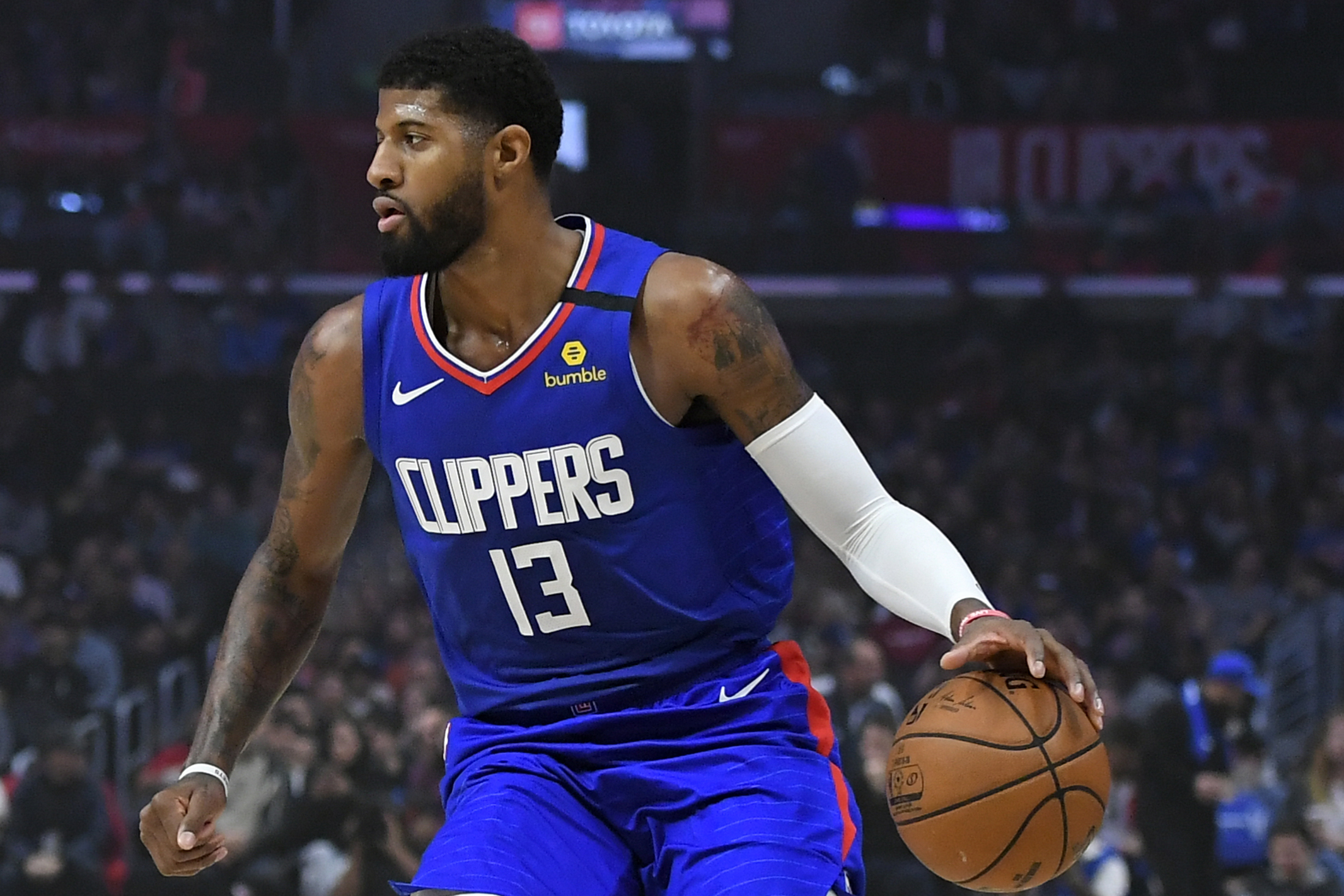 Clippers' Paul George sits out because of tight hamstring