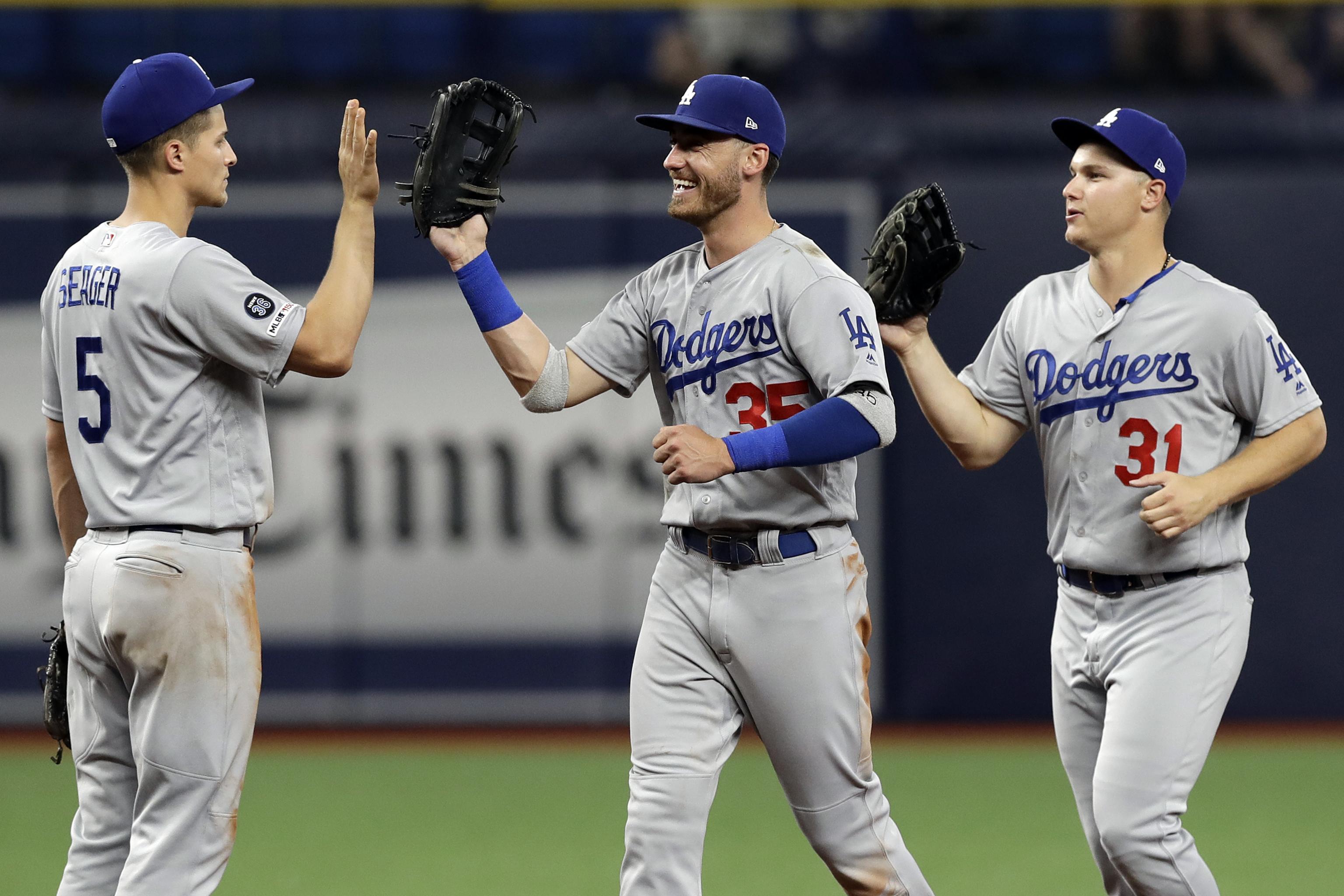 Dodgers' Cody Bellinger, Corey Seager Avoid Arbitration with 1