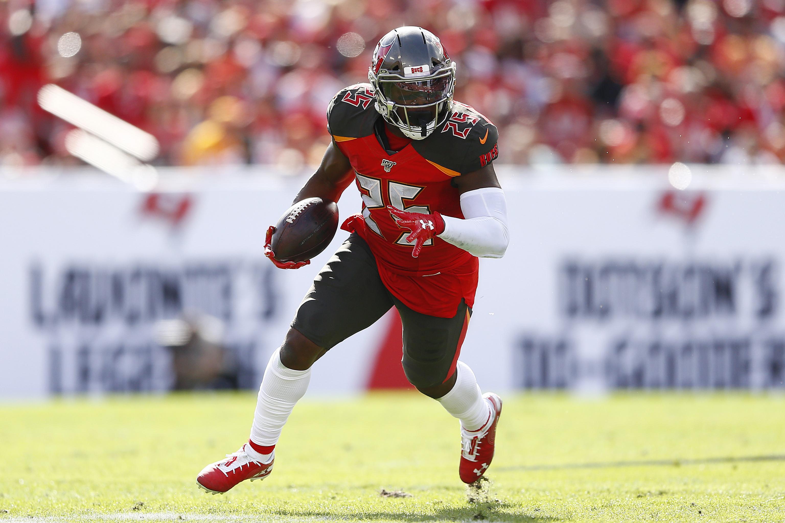 Raiders Poach RB Peyton Barber From Washington: Report